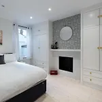 2Beds Apartment Garden & Jacuzzi Kensington